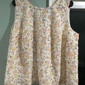 floral scoop neck front, v neck back